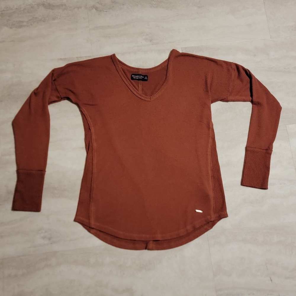 Abercrombie & Fitch Womens Soft Cozy Long Sleeved V-Neck Shirt Small